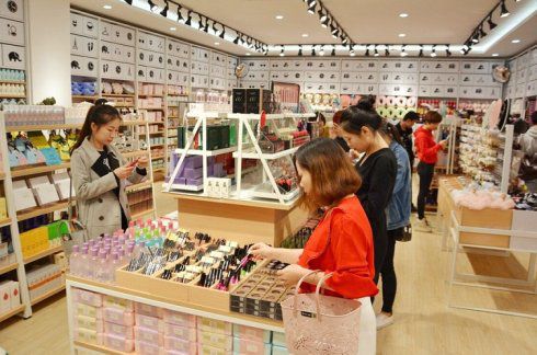 小百貨店雙線突圍 融合實體與互聯網的營銷新策略